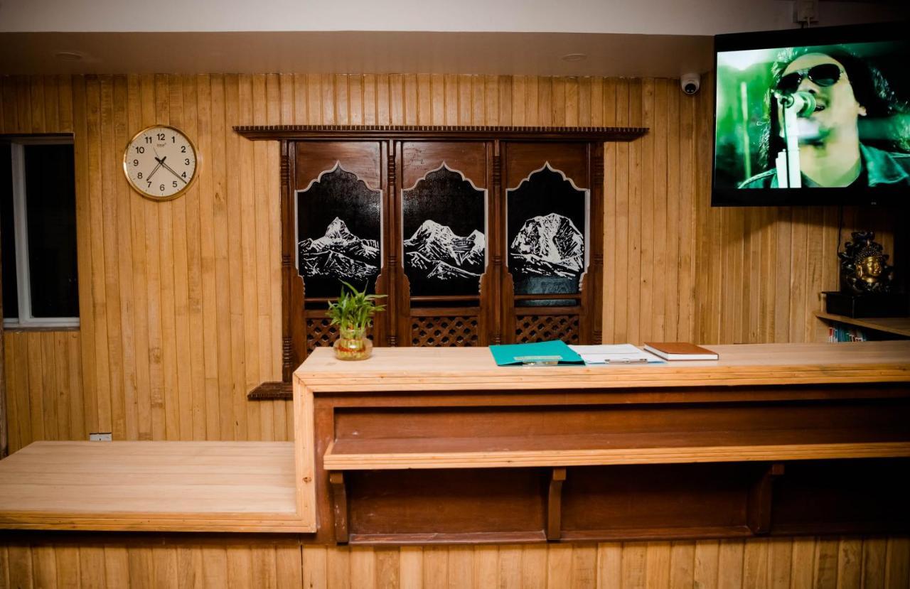 Himalayan Glory Inn โพคารา ภายนอก รูปภาพ
