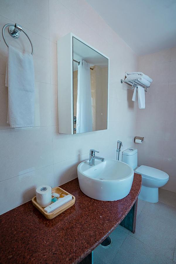 Himalayan Glory Inn โพคารา ภายนอก รูปภาพ