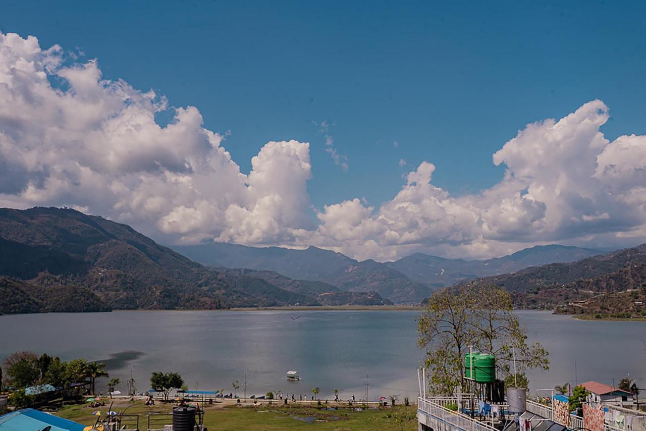 Himalayan Glory Inn โพคารา ภายนอก รูปภาพ