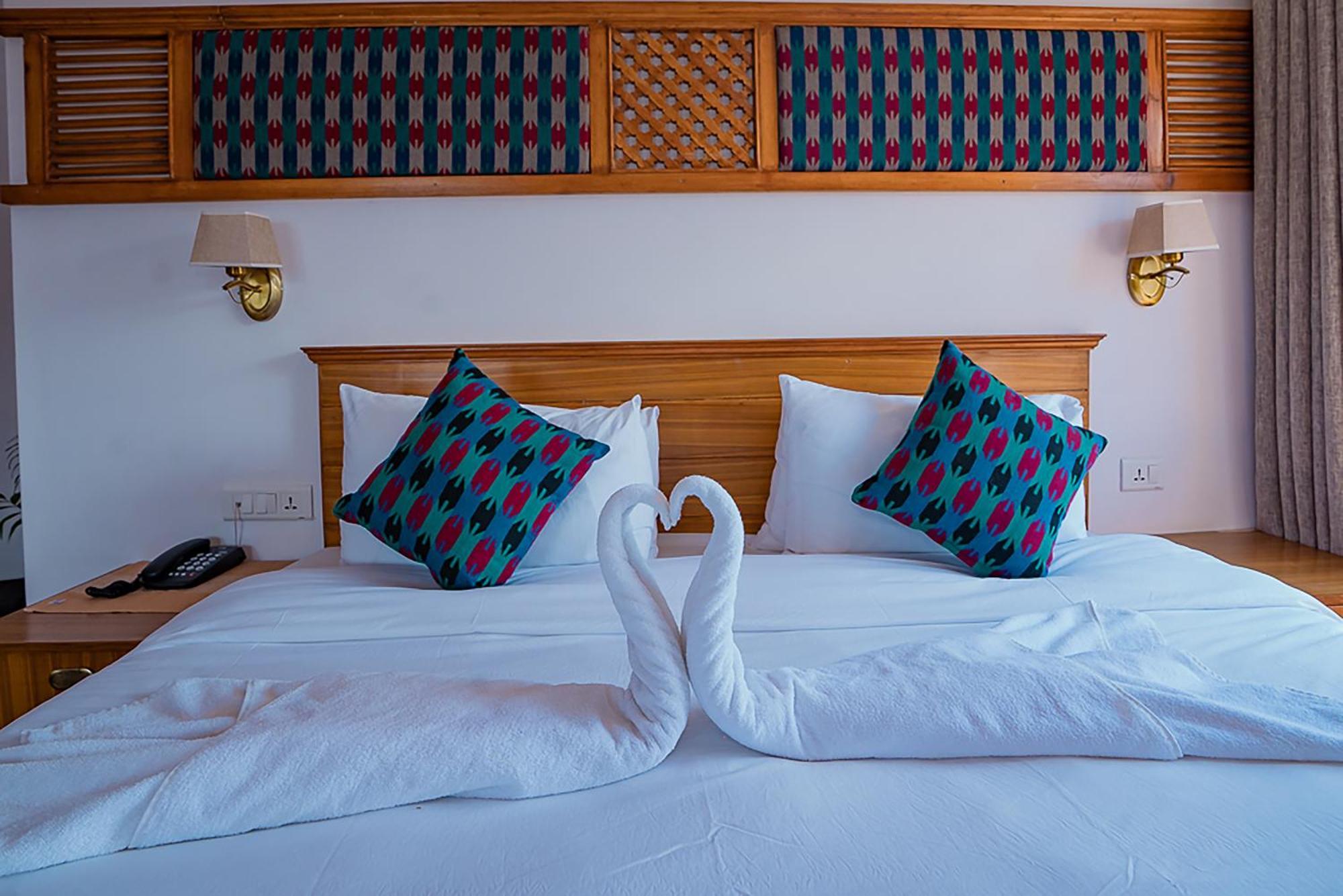 Himalayan Glory Inn โพคารา ภายนอก รูปภาพ